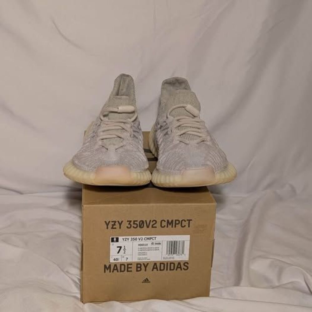 Adidas Yeezy 350 v2 CMPCT ‘slate bone’ 7.5M 9W w/box